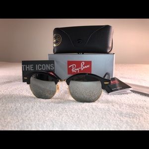 Ray-Ban ClubRound Classic RB4246